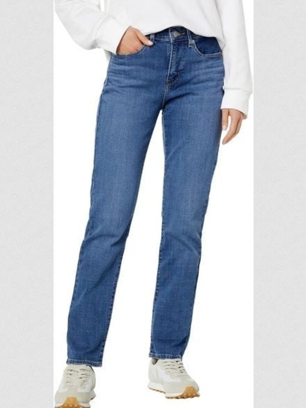Levi's Straight-Leg Women's Jeans in Medium Blue Wash